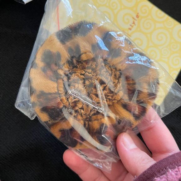 NWT Two Bits by Patti & Leo Animal Print Cardigan - Picture 7 of 7